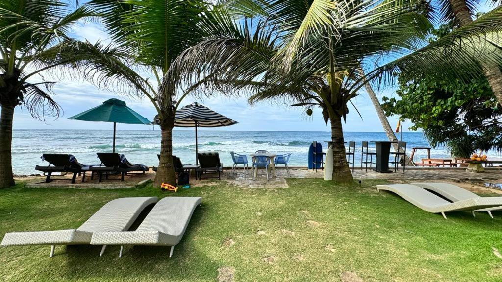 Isle Of Thalpe Bed & Breakfast Unawatuna Ngoại thất bức ảnh