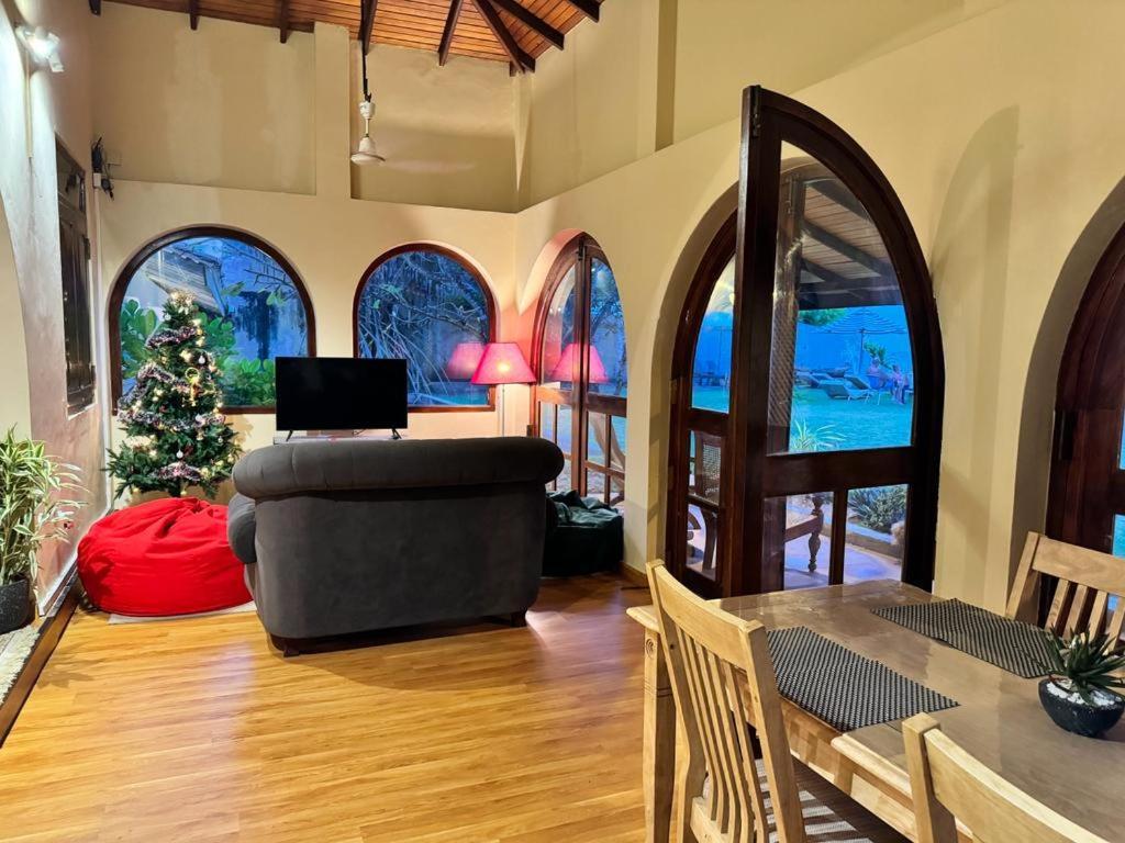 Isle Of Thalpe Bed & Breakfast Unawatuna Ngoại thất bức ảnh