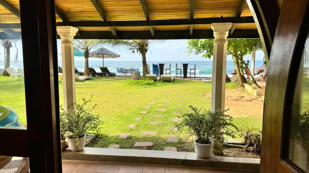 Isle Of Thalpe Bed & Breakfast Unawatuna Ngoại thất bức ảnh