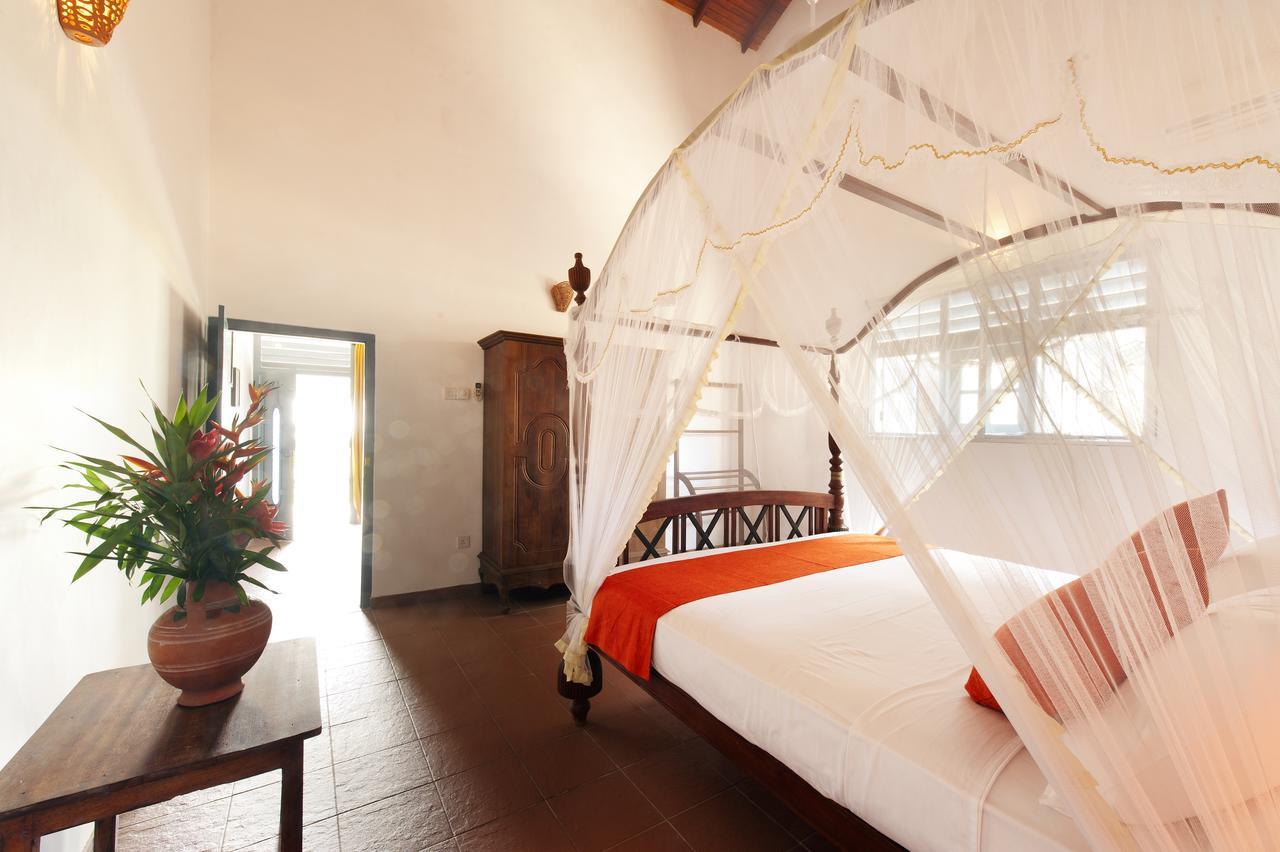 Isle Of Thalpe Bed & Breakfast Unawatuna Ngoại thất bức ảnh