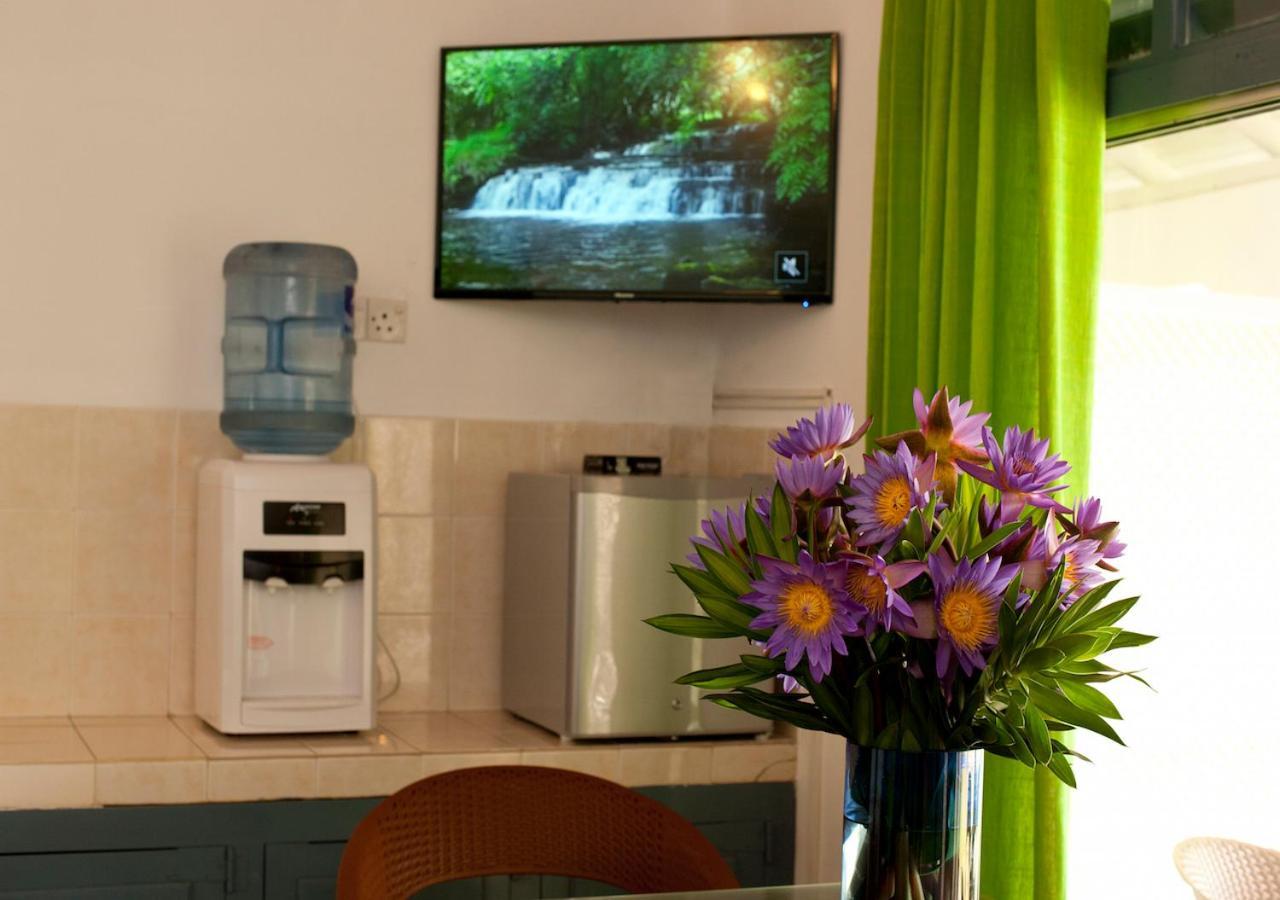 Isle Of Thalpe Bed & Breakfast Unawatuna Ngoại thất bức ảnh