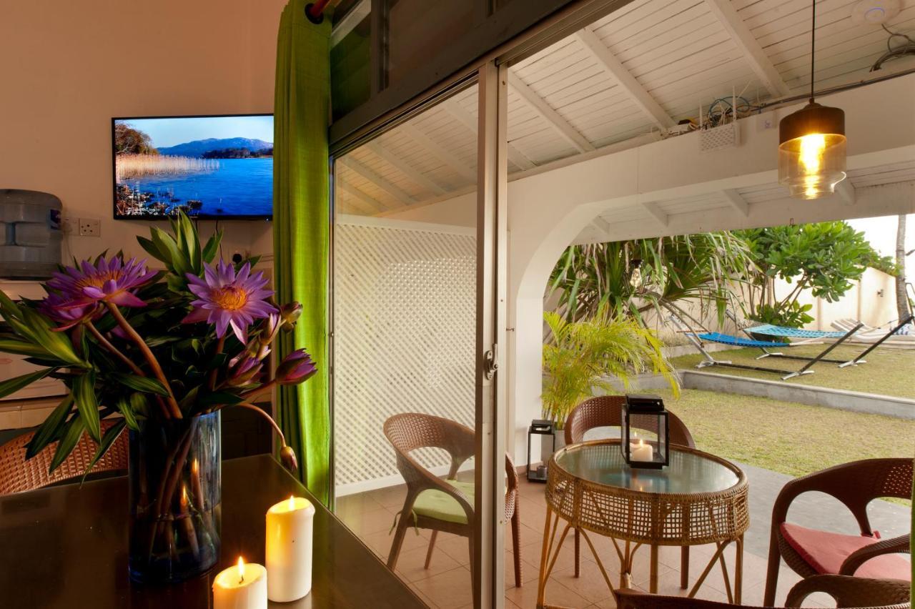 Isle Of Thalpe Bed & Breakfast Unawatuna Ngoại thất bức ảnh